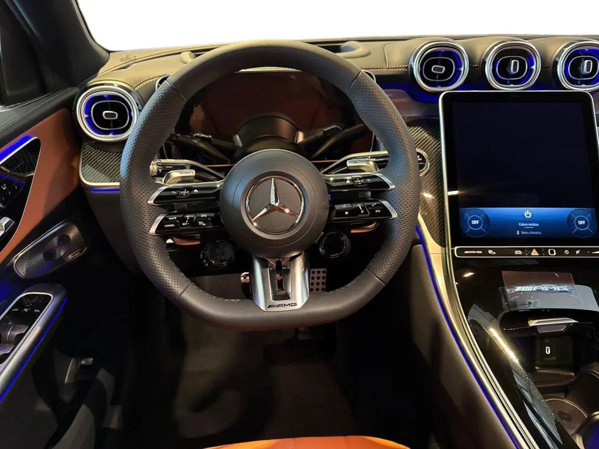 Mercedes-Benz GLC Coupé nuova a Bari (11)