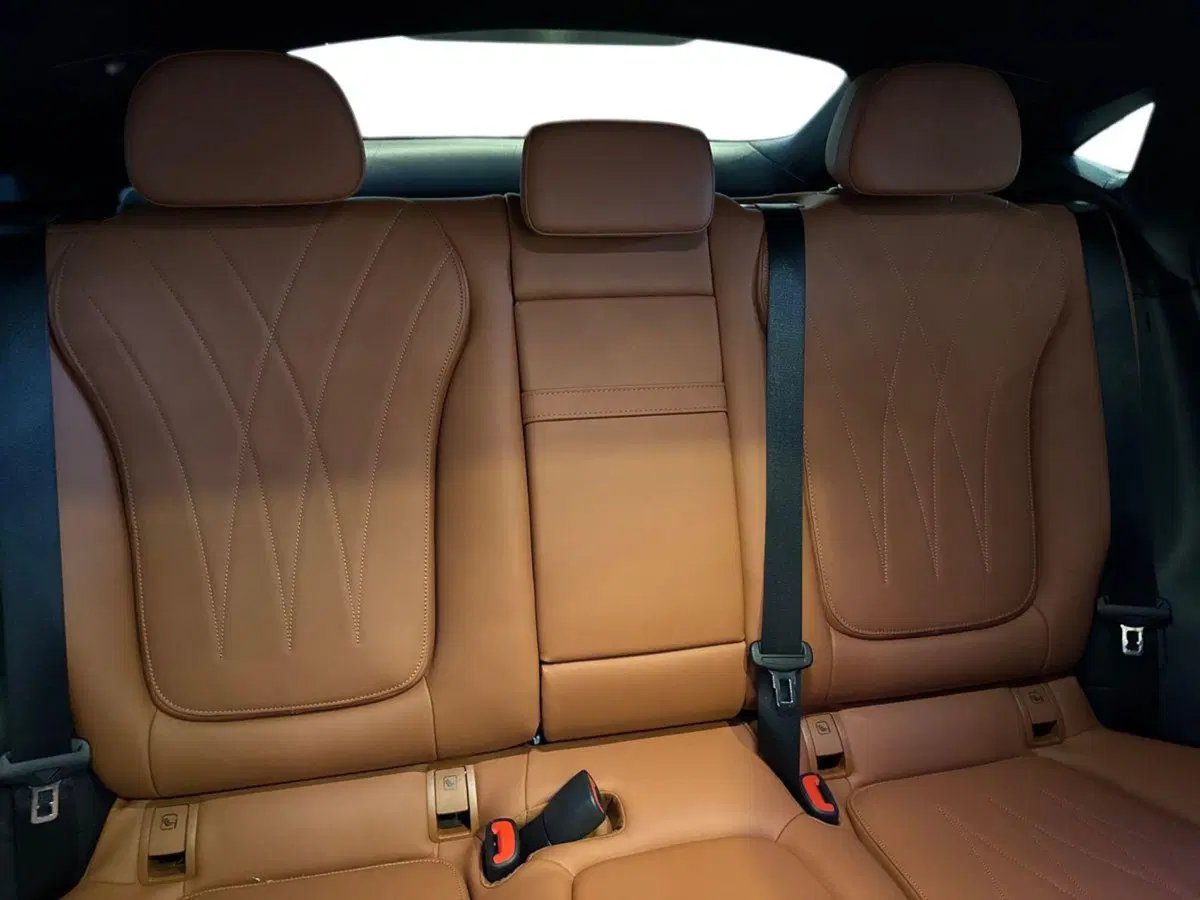Mercedes-Benz GLC Coupé nuova a Bari (16)