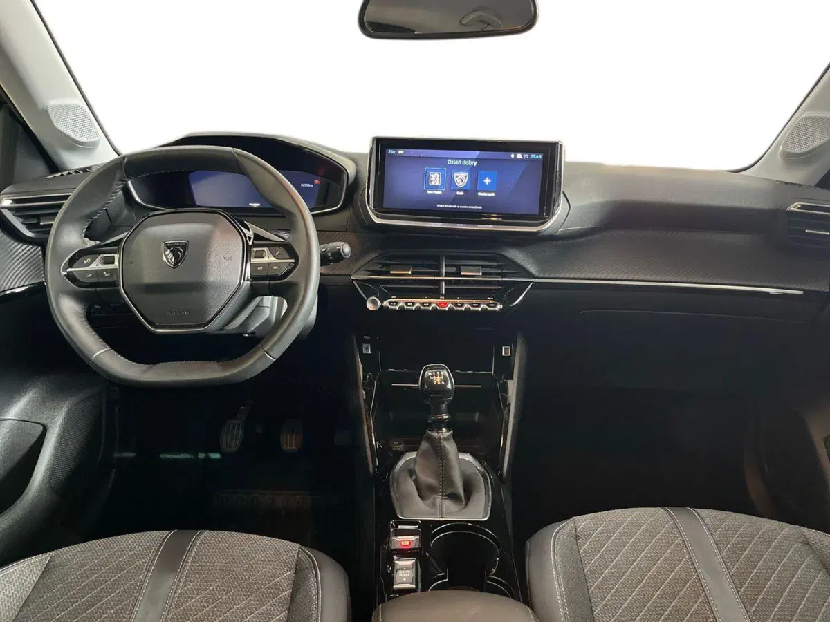 Peugeot 208 usata a Bari (8)