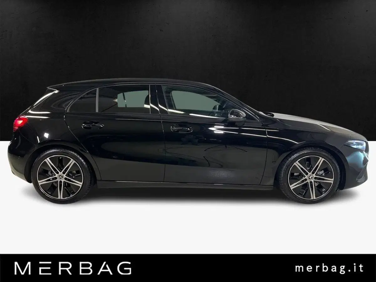 Mercedes-Benz Classe A nuova a Milano (5)