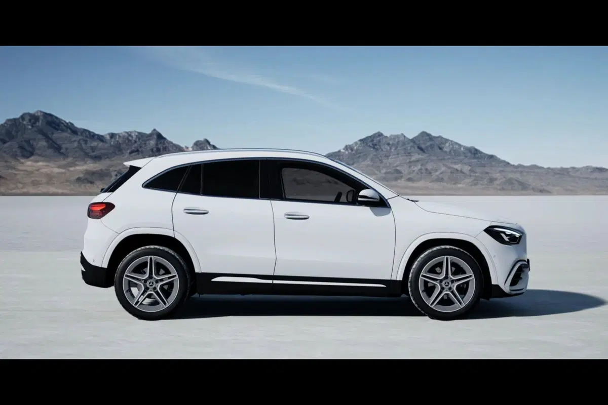 Mercedes-Benz GLA SUV nuova a Pescara (4)