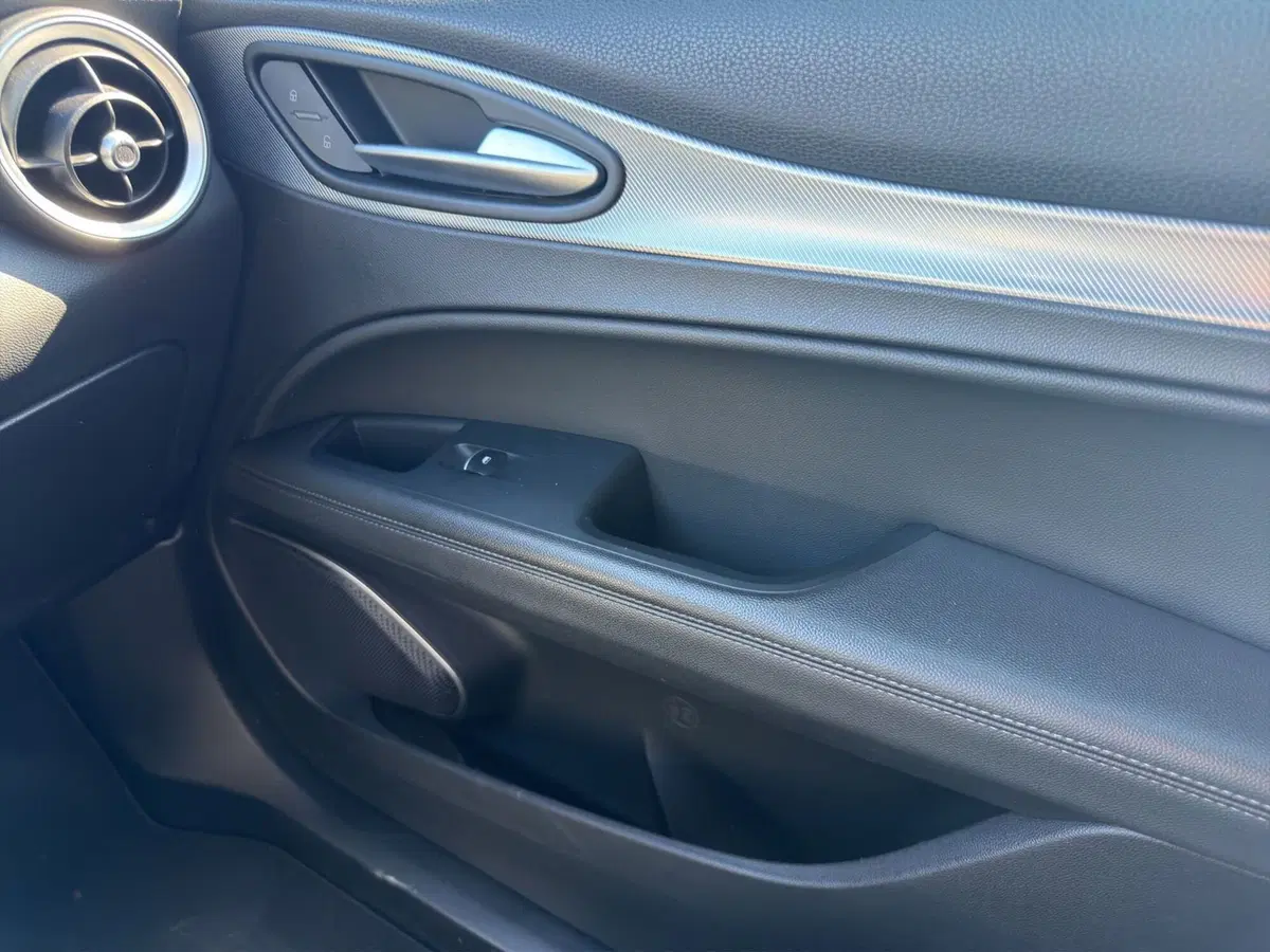 Alfa Romeo Stelvio usata a Cosenza (17)