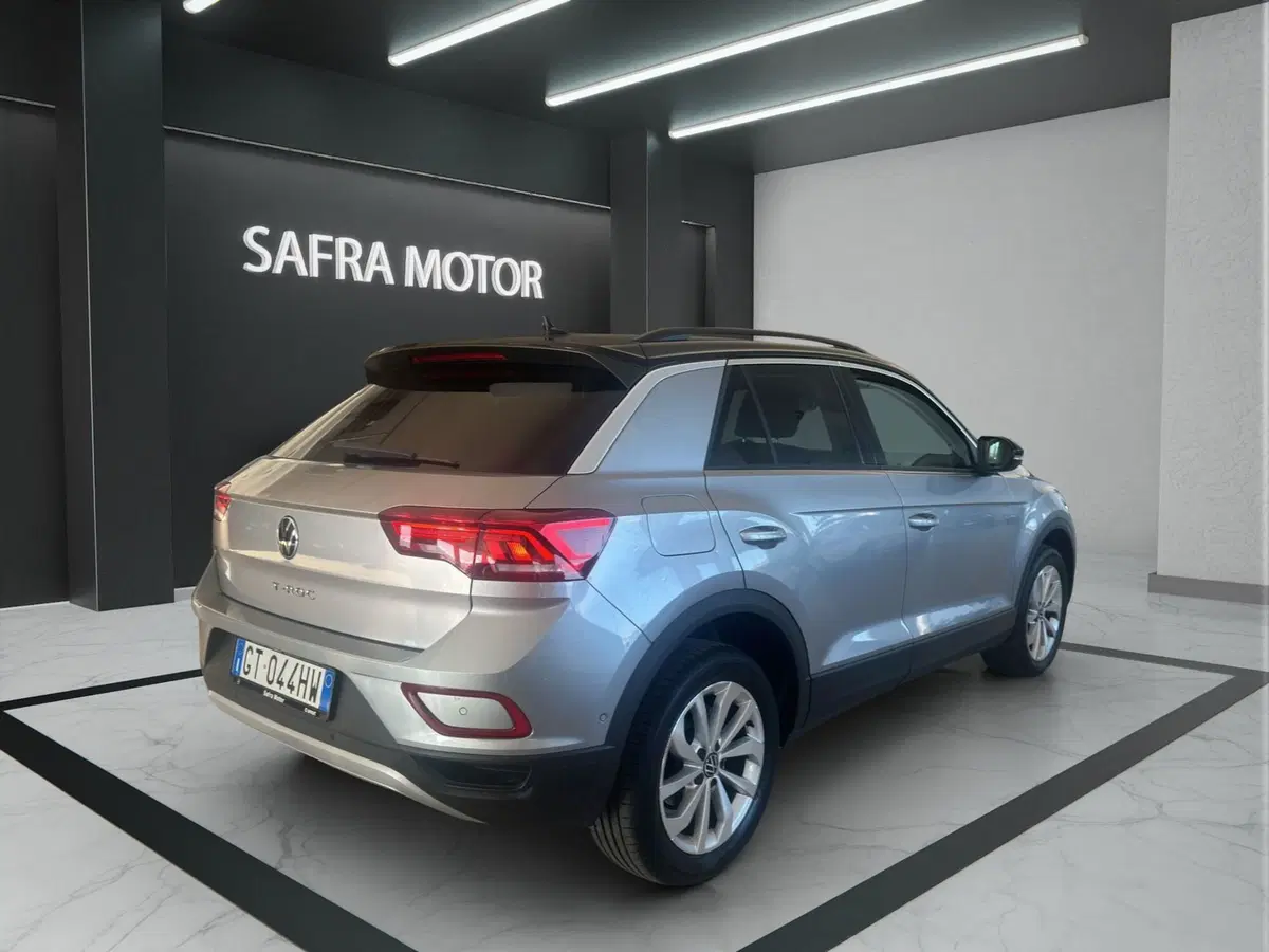 Volkswagen T-Roc usata a Cosenza (6)