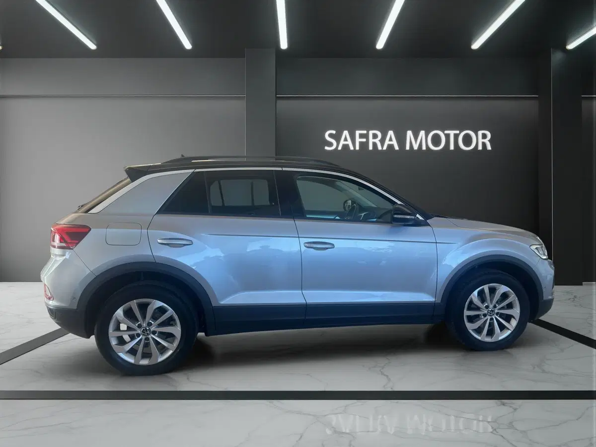 Volkswagen T-Roc usata a Cosenza (7)