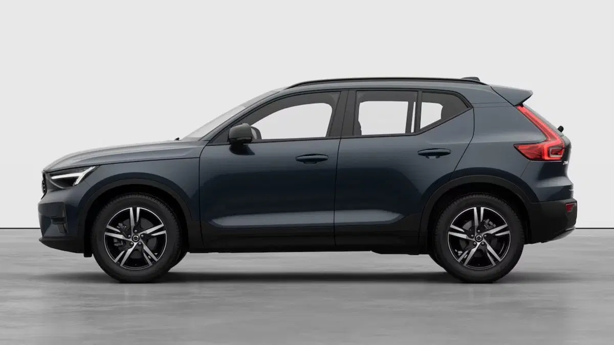 Volvo XC40 nuova a Como (4)
