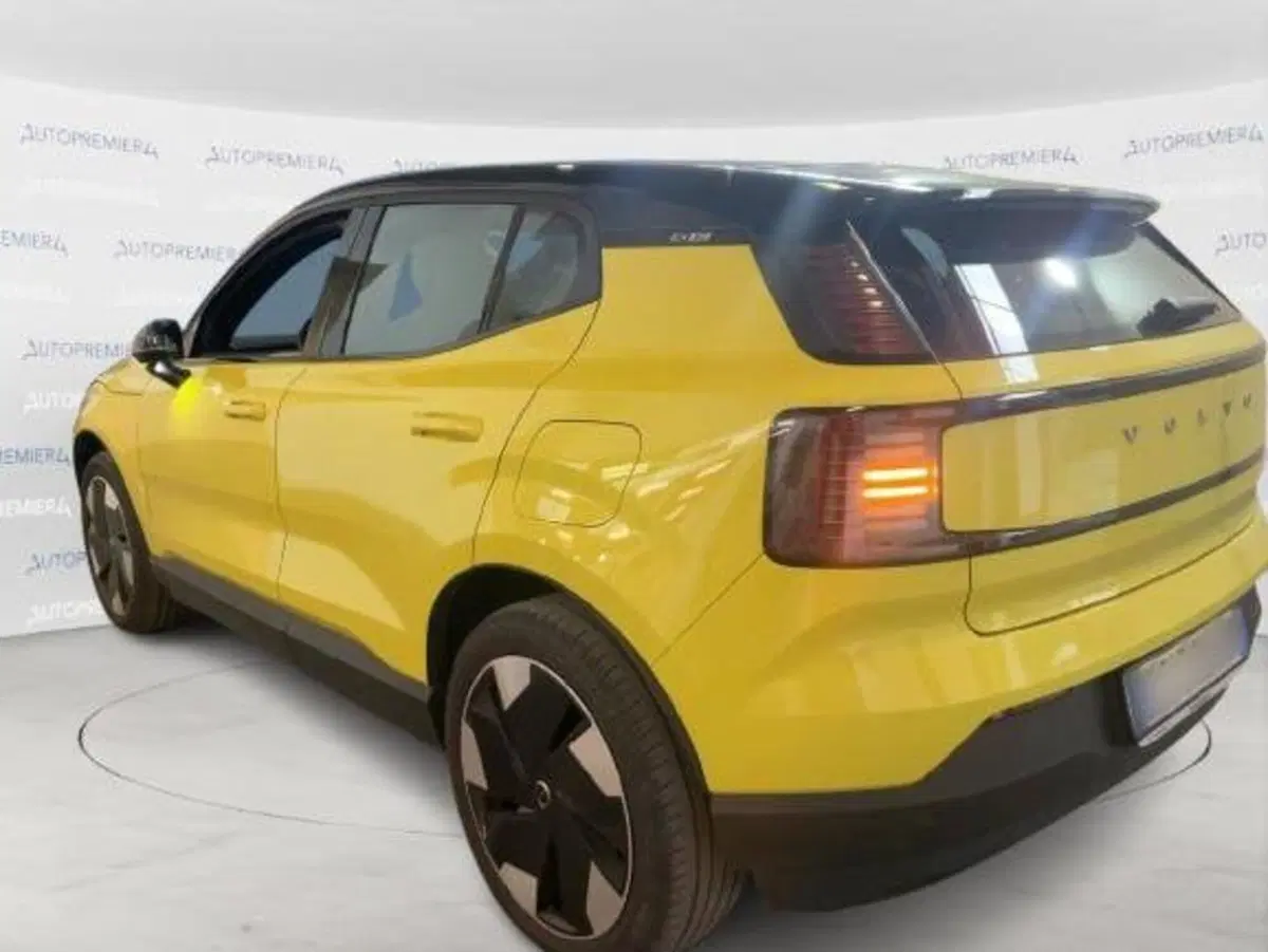Volvo EX30 usata a Como (3)
