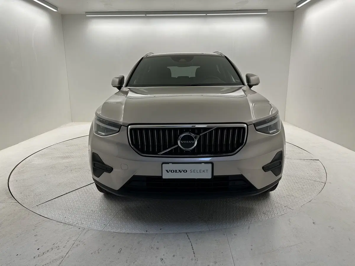 Volvo XC40 usata a Bergamo (8)