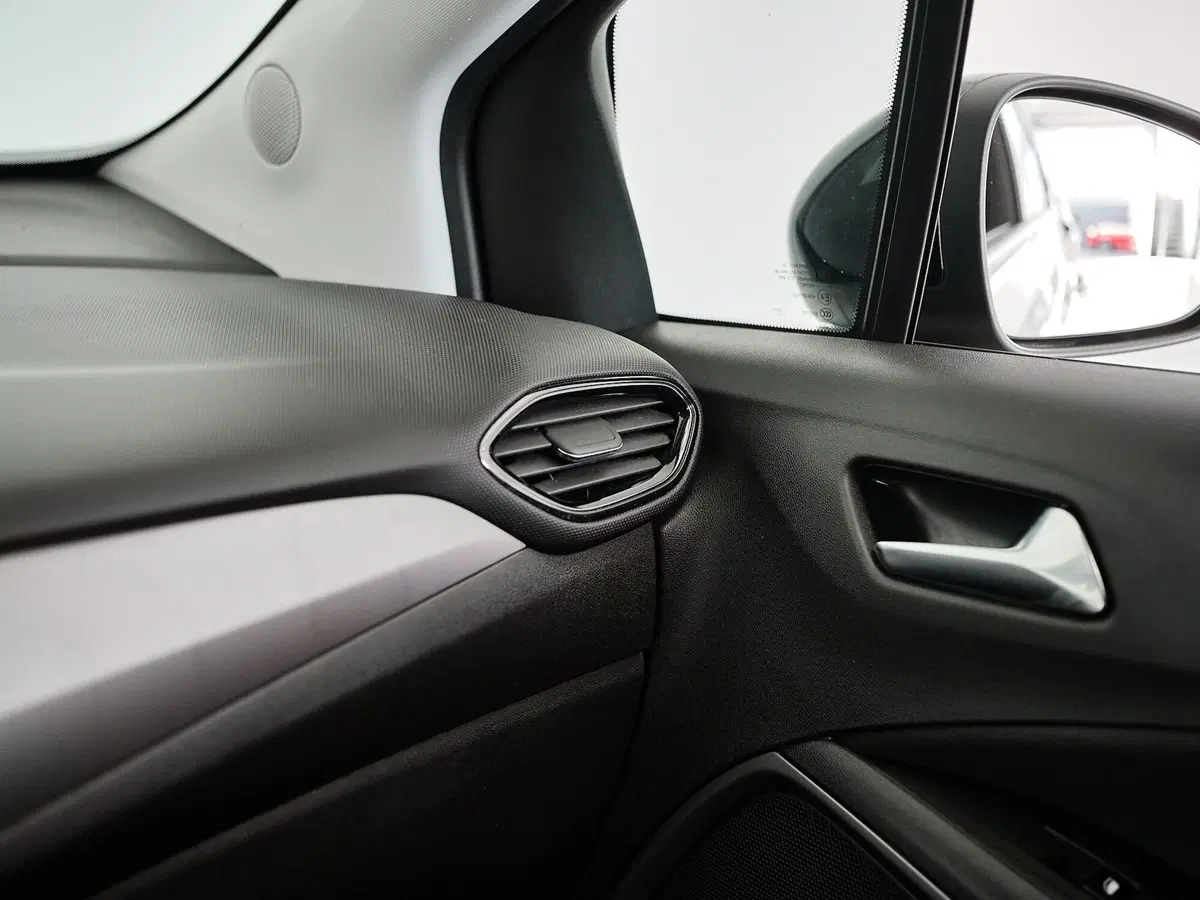 Opel Crossland usata a Prato (19)