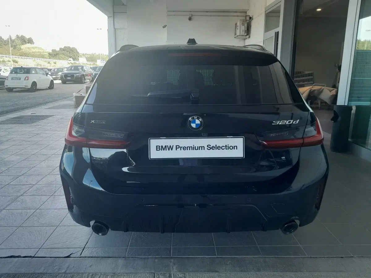BMW Serie 3 Touring usata a Asti (6)