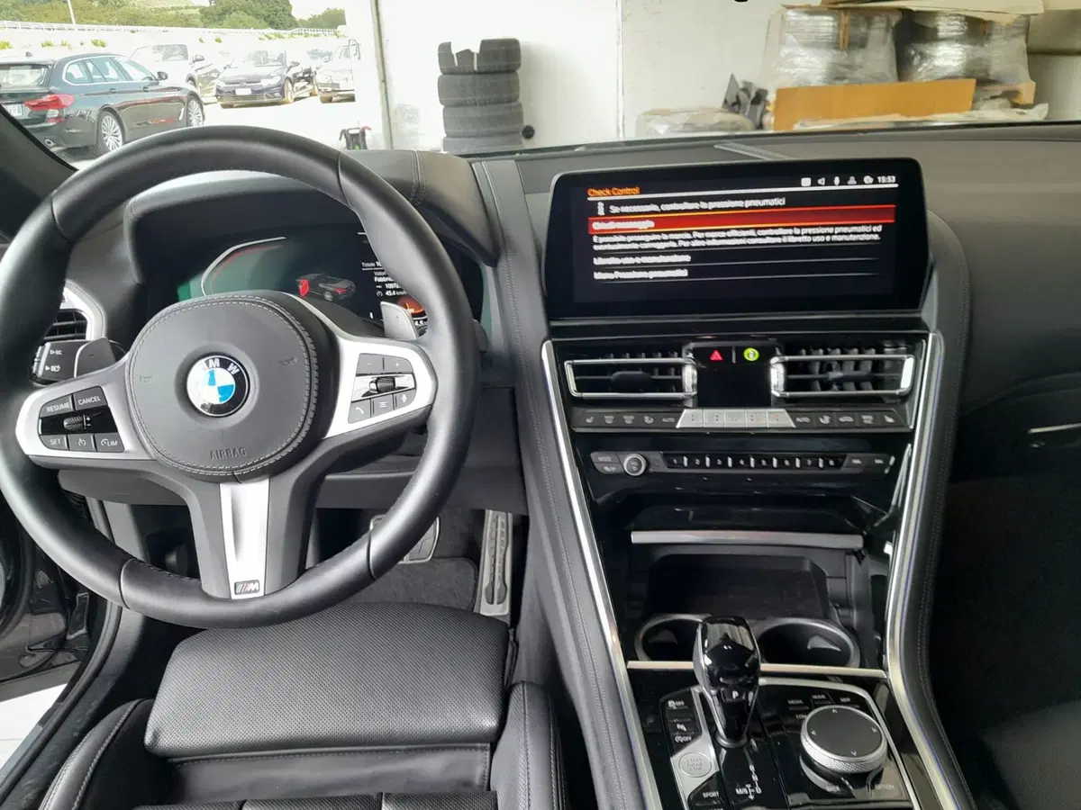 BMW Serie 8 Cabrio usata a Asti (12)