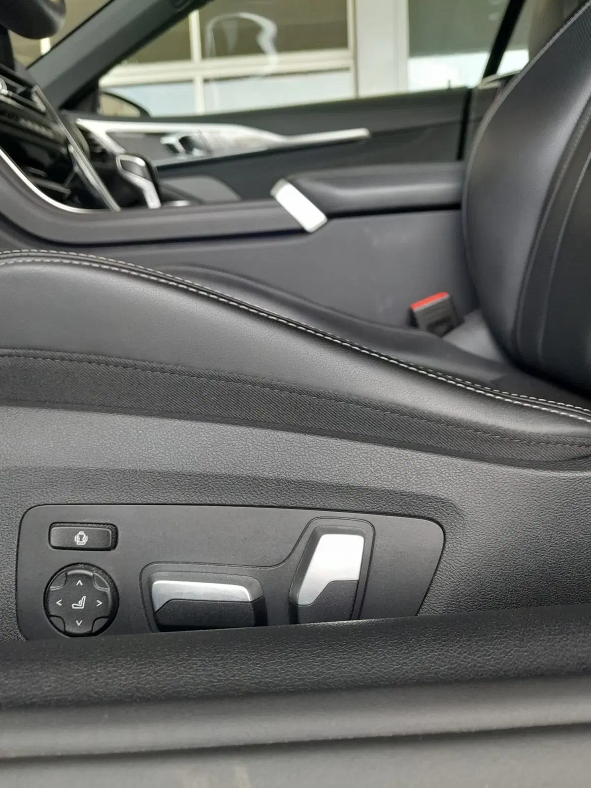 BMW Serie 8 Cabrio usata a Asti (19)