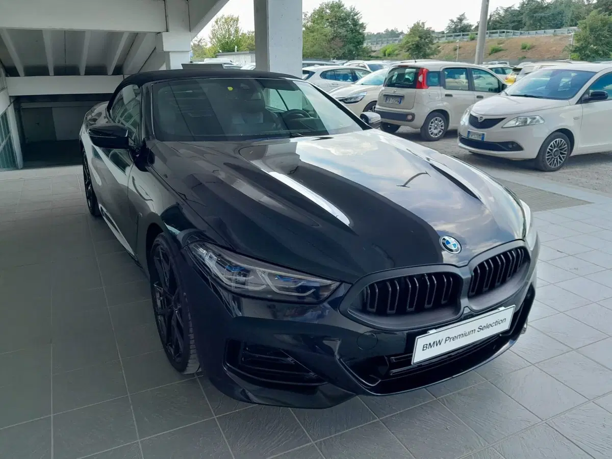 BMW Serie 8 Cabrio usata a Asti (4)