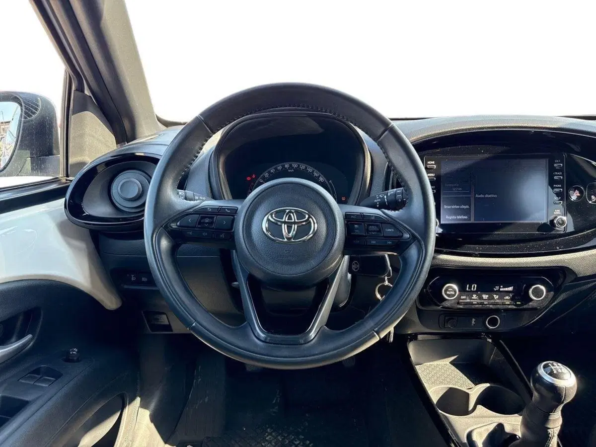 Toyota Aygo X usata a Palermo (8)