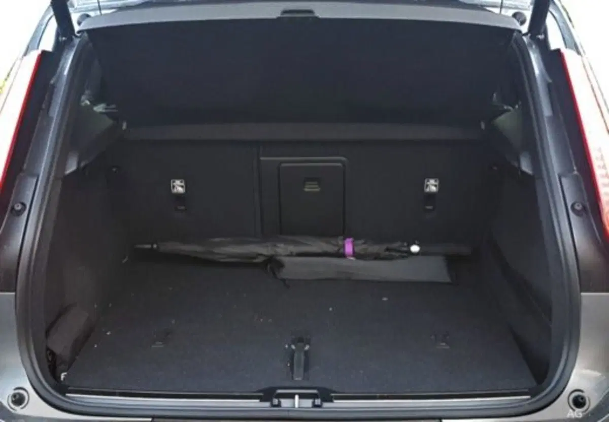 Volvo XC40 usata a Palermo (16)
