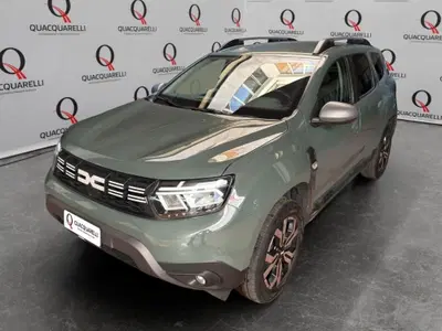 Dacia Duster 1.0 Eco-G Journey 100cv del 2023 usata a Milano