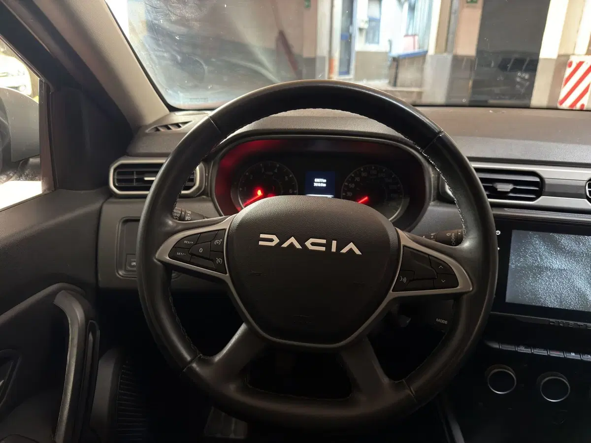 Dacia Duster usata a Milano (20)