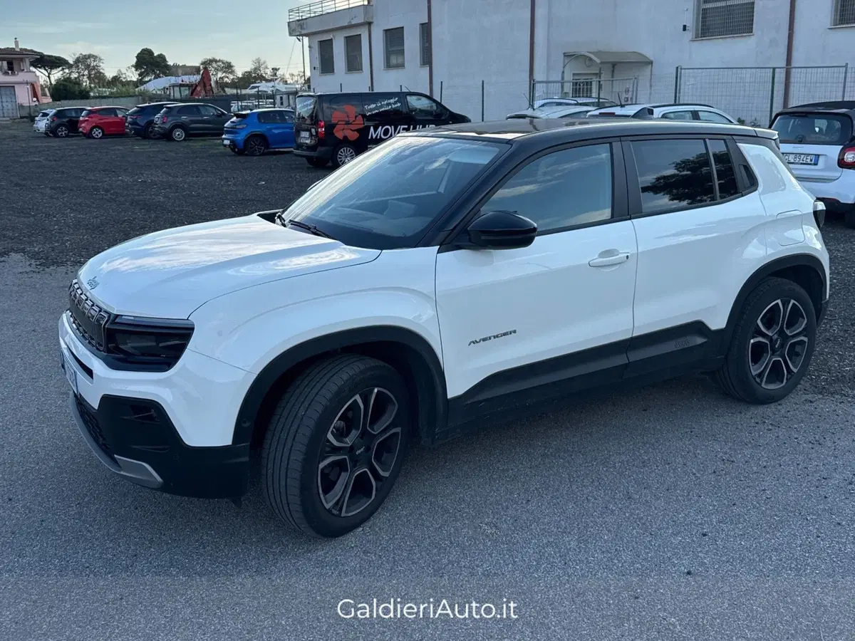 Jeep Avenger usata a Salerno