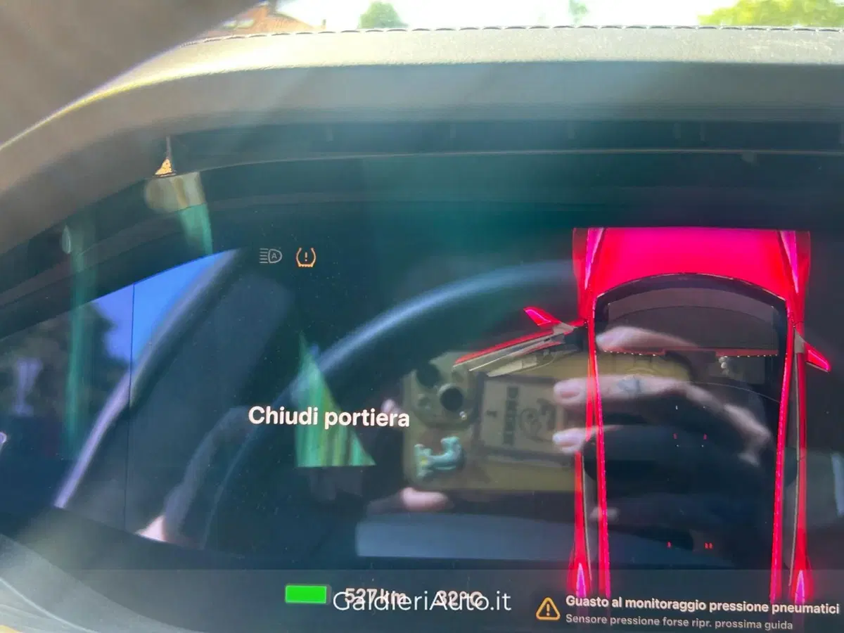 Tesla Model S usata a Salerno (14)