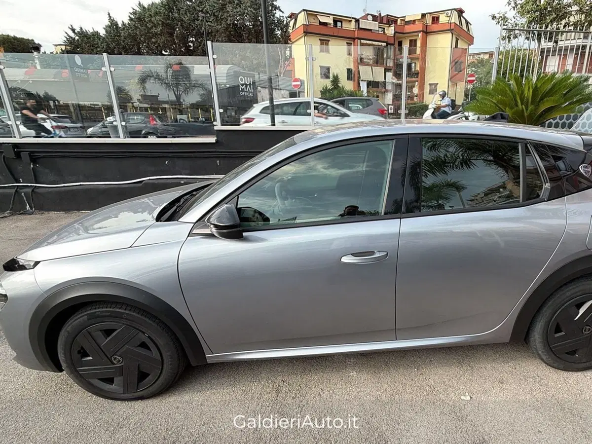 Lancia Ypsilon usata a Salerno (10)