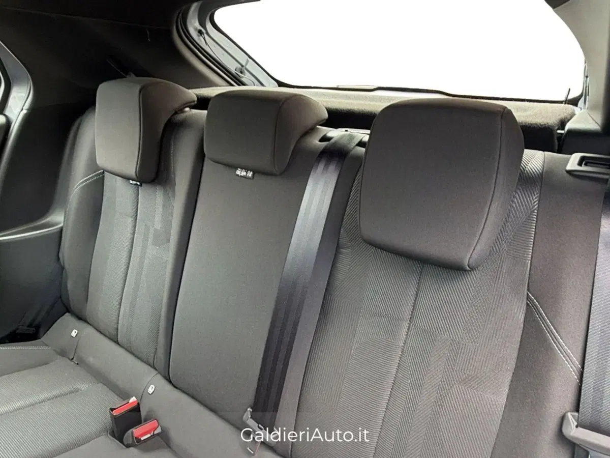 Lancia Ypsilon usata a Salerno (7)