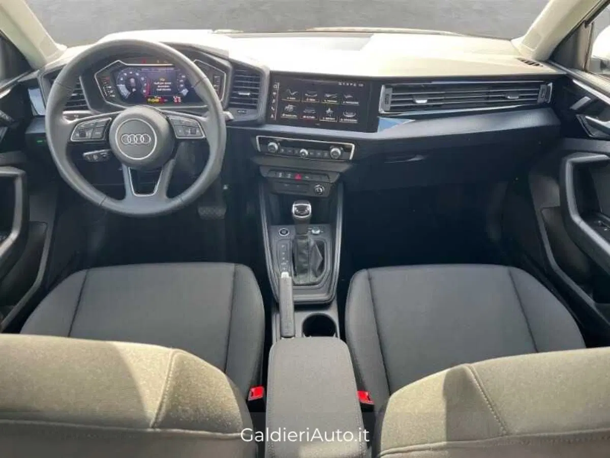 Audi A1 Sportback nuova a Salerno (14)