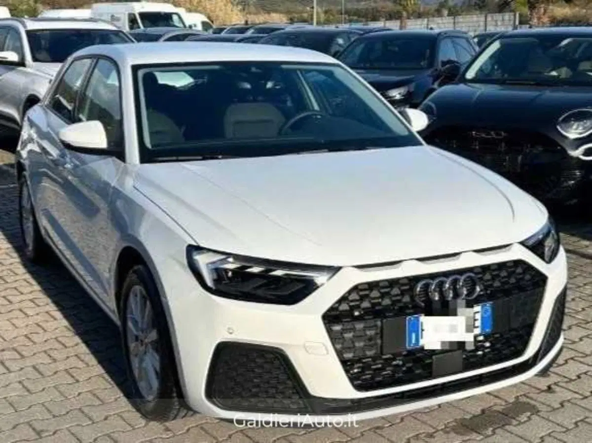 Audi A1 Sportback nuova a Salerno (2)