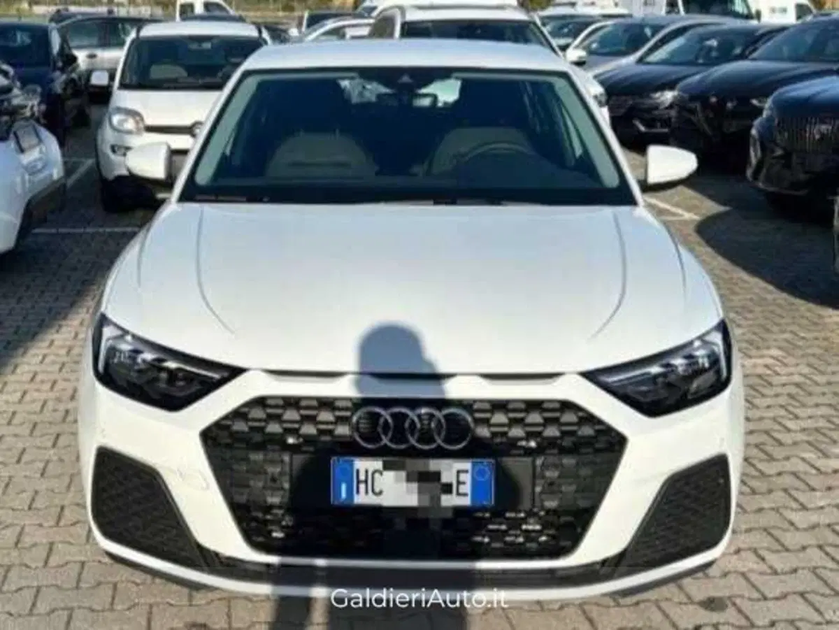 Audi A1 Sportback nuova a Salerno (9)