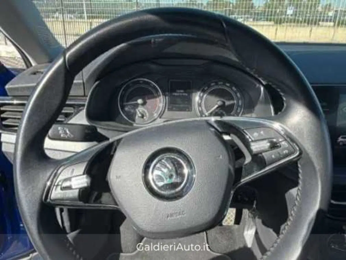 Skoda Kamiq usata a Salerno (12)