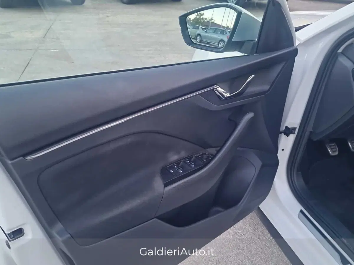 Skoda Kamiq usata a Salerno (10)