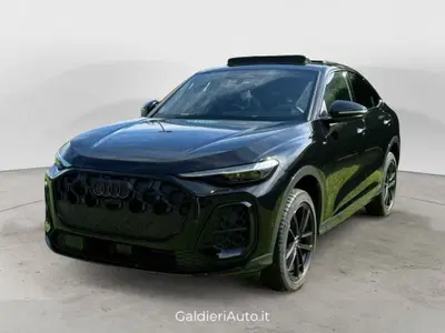 Audi Q5 Sportback 2.0 tdi mhev+ S line quattro 204cv s-tronic nuova a Fisciano