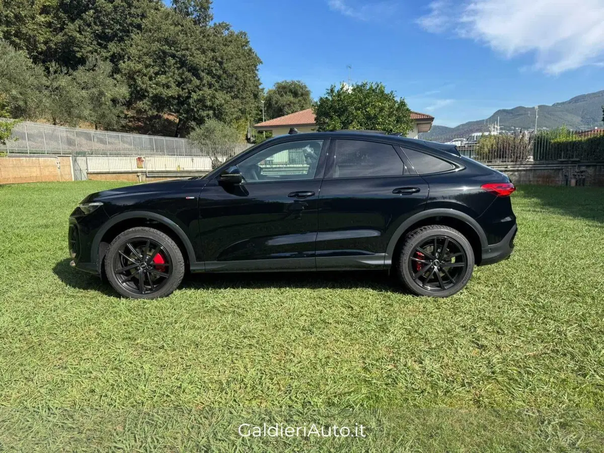 Audi Q5 Sportback nuova a Salerno (10)