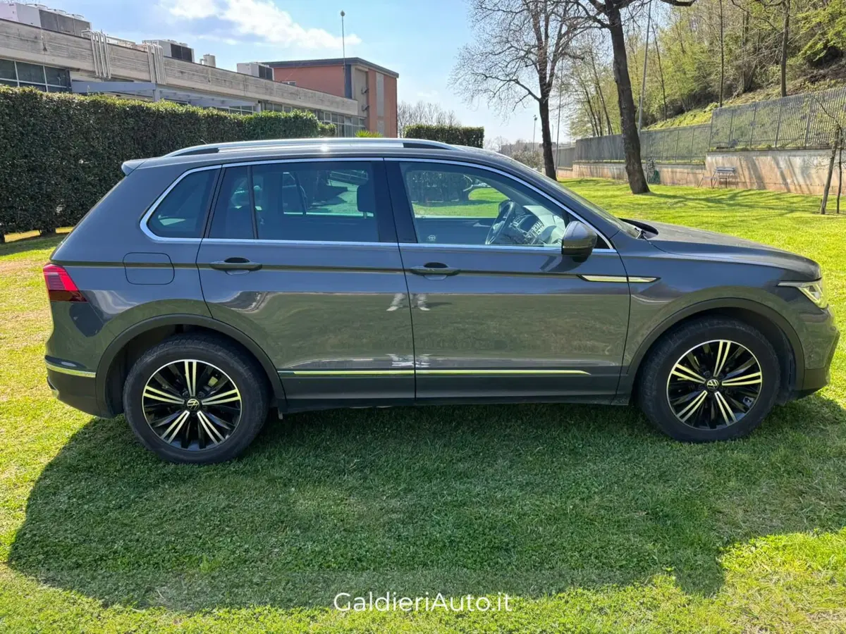 Volkswagen Tiguan usata a Salerno (12)