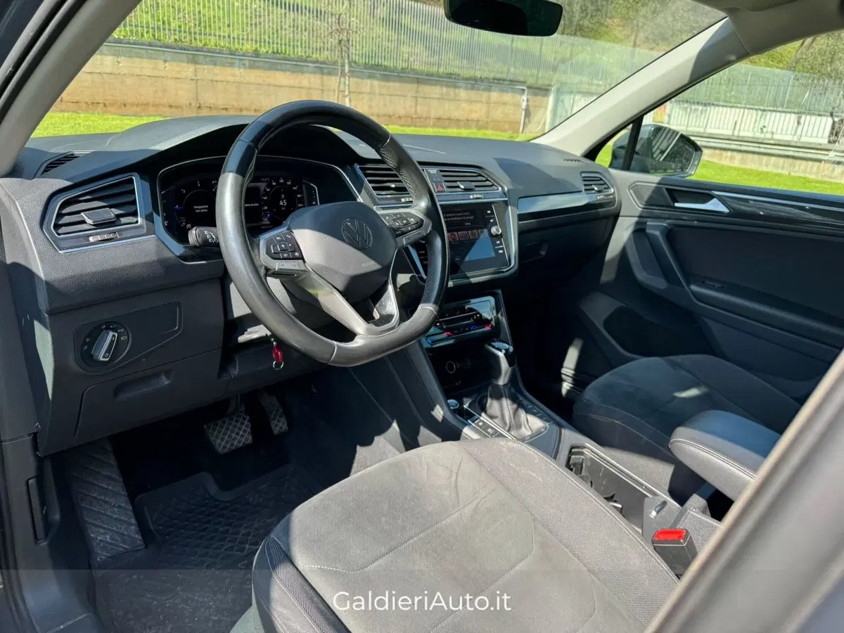 Volkswagen Tiguan usata a Salerno (18)