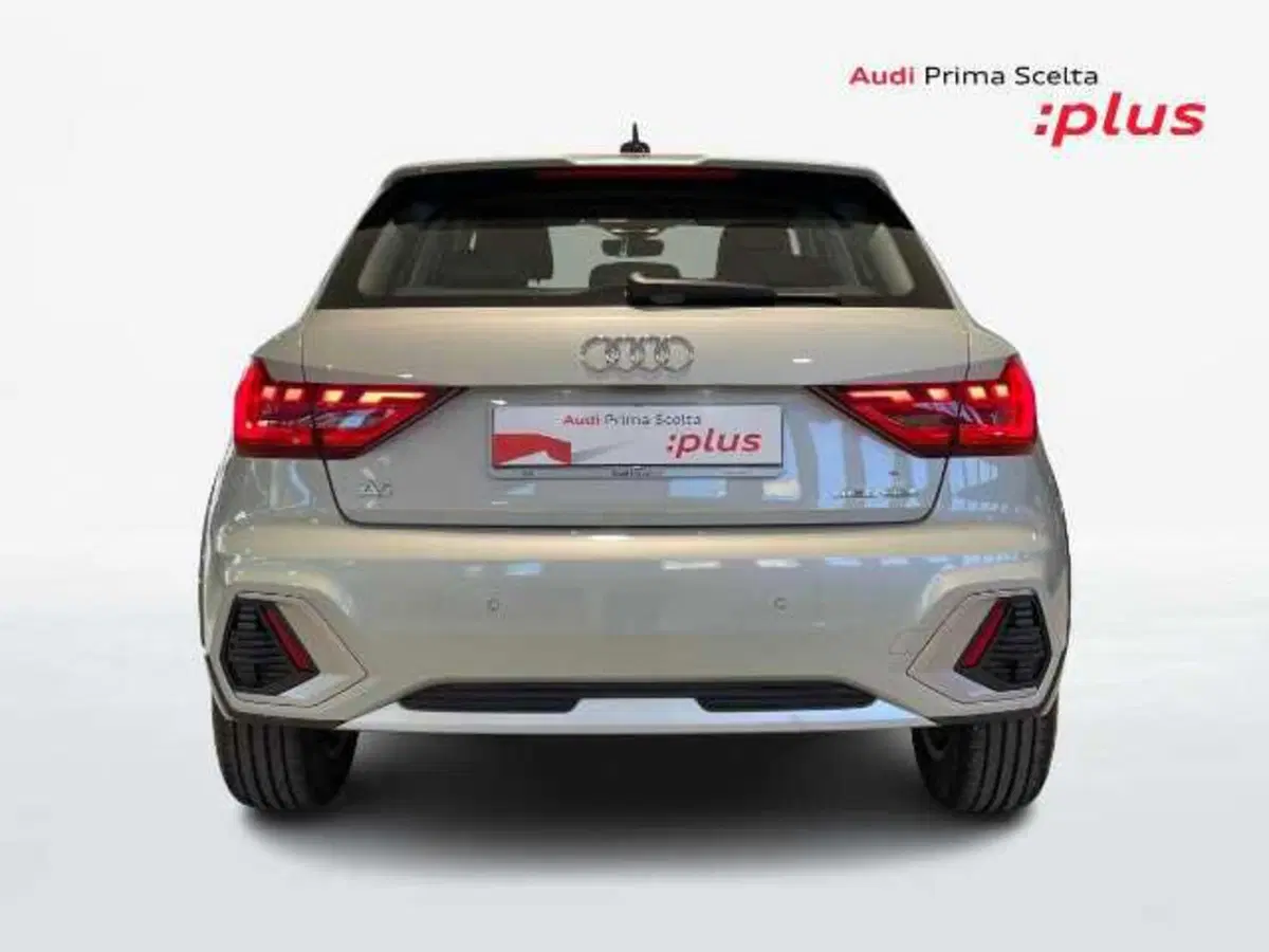 Audi A1 allstreet usata a Prato (11)