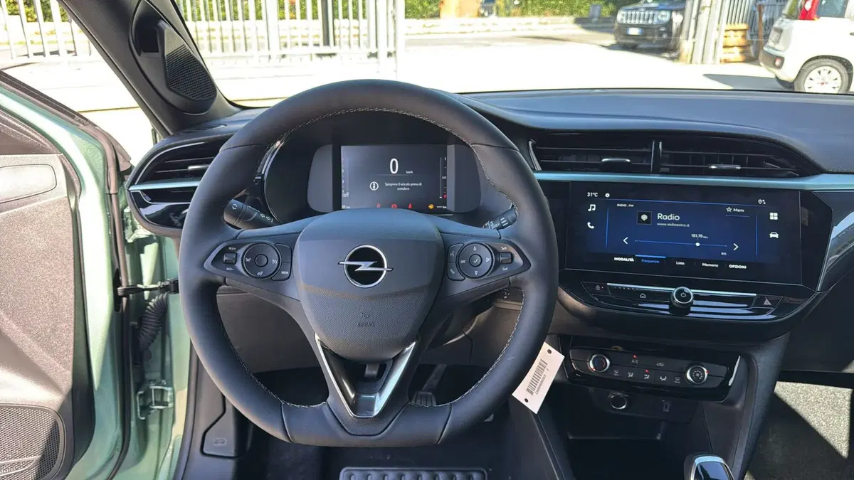 Opel Corsa nuova a Frosinone (14)
