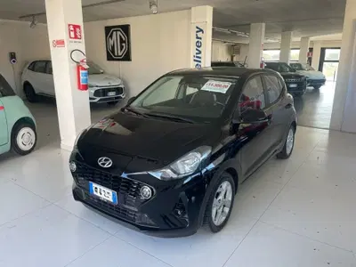 Hyundai i10 1.0 GPL Econext con Ecopack Advanced del 2021 usata a Lucca