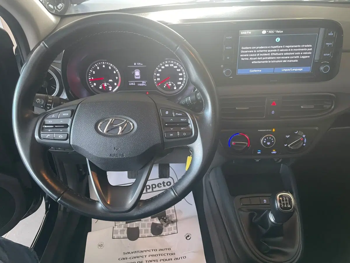 Hyundai i10 usata a Lucca (10)