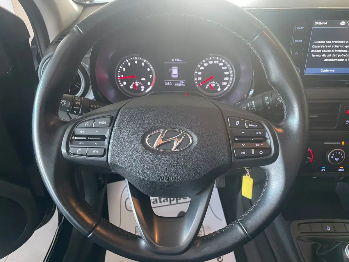 Hyundai i10 usata a Lucca (11)