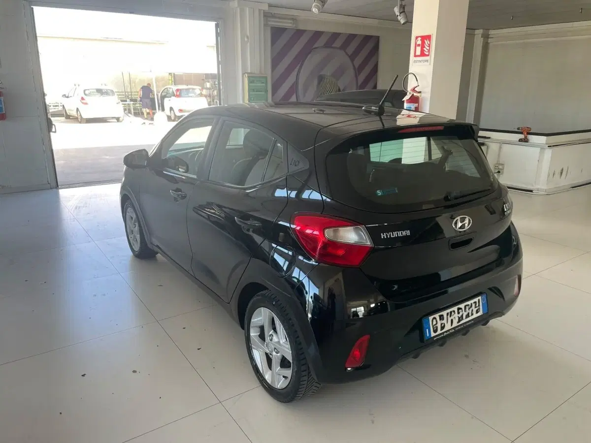 Hyundai i10 usata a Lucca (3)