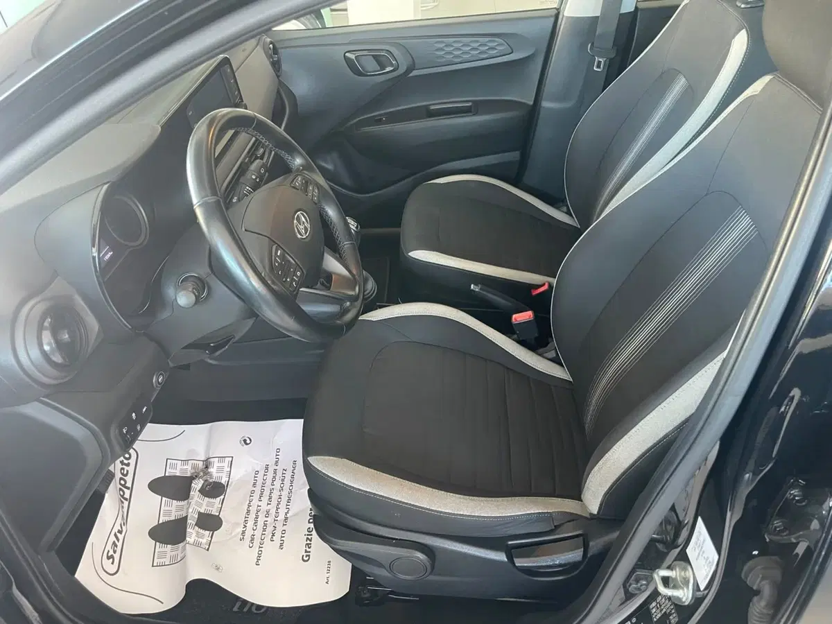 Hyundai i10 usata a Lucca (9)