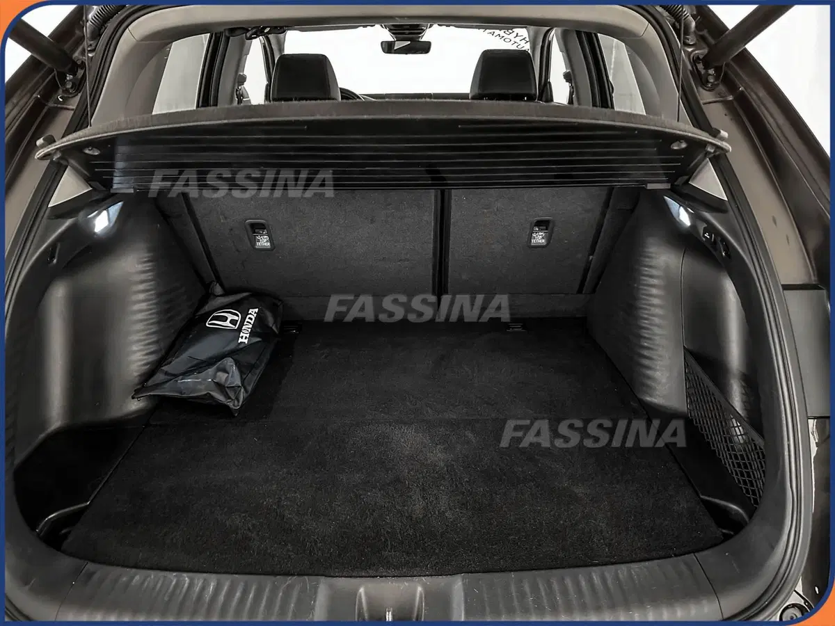 Honda ZR-V usata a Milano (12)