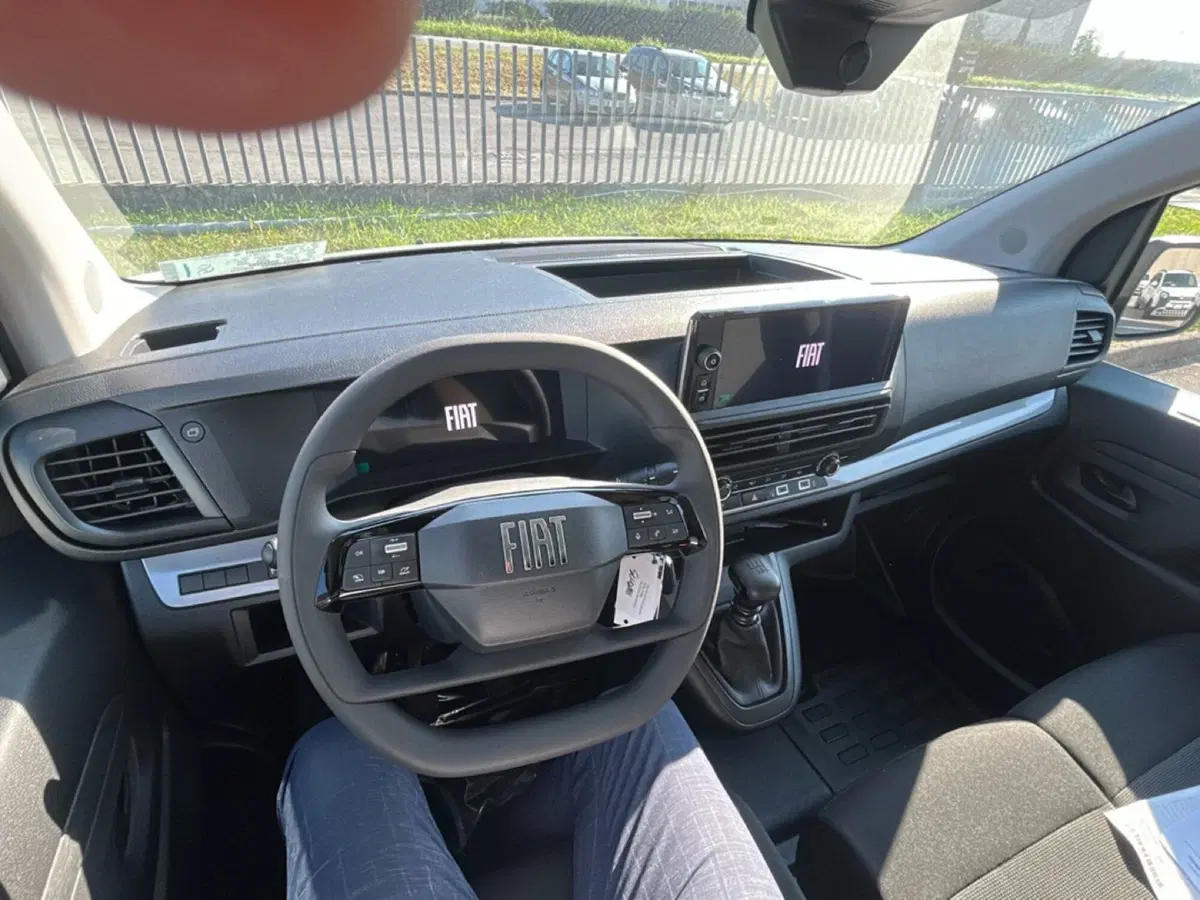 Fiat Scudo Furgone nuova a Bergamo (11)