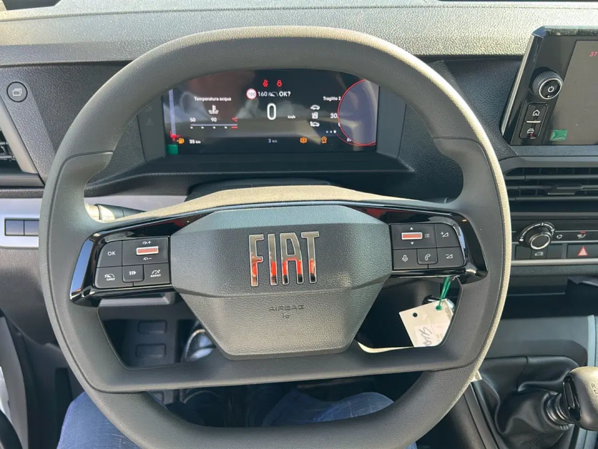 Fiat Scudo Furgone nuova a Bergamo (12)
