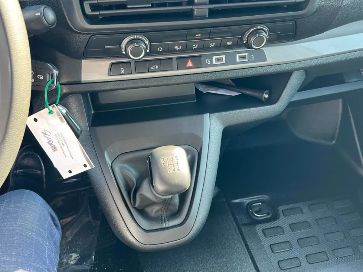 Fiat Scudo Furgone nuova a Bergamo (14)