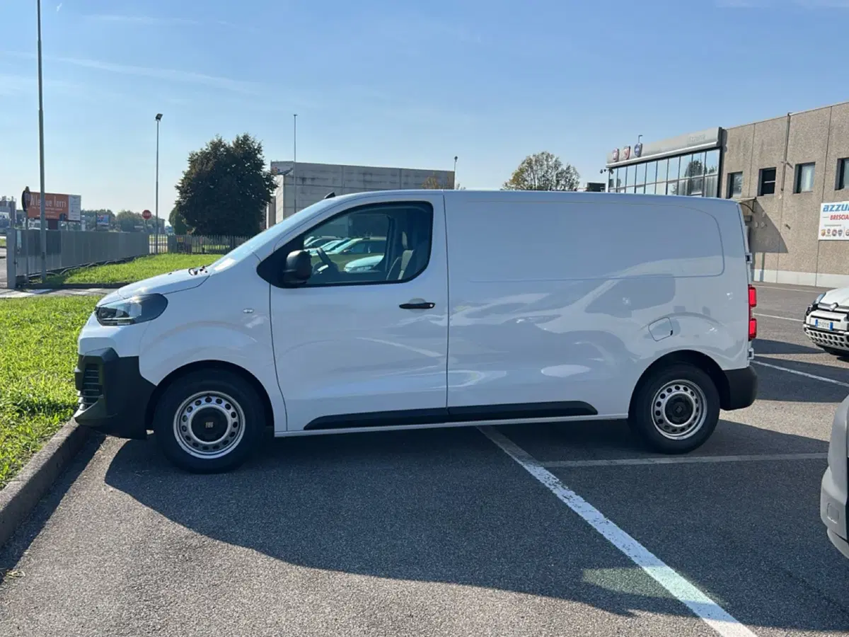 Fiat Scudo Furgone nuova a Bergamo (2)