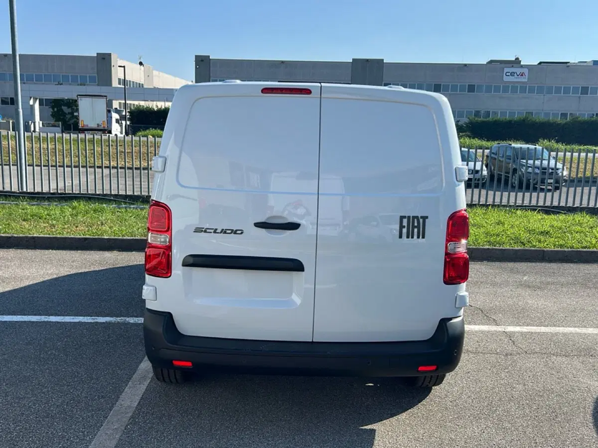 Fiat Scudo Furgone nuova a Bergamo (4)