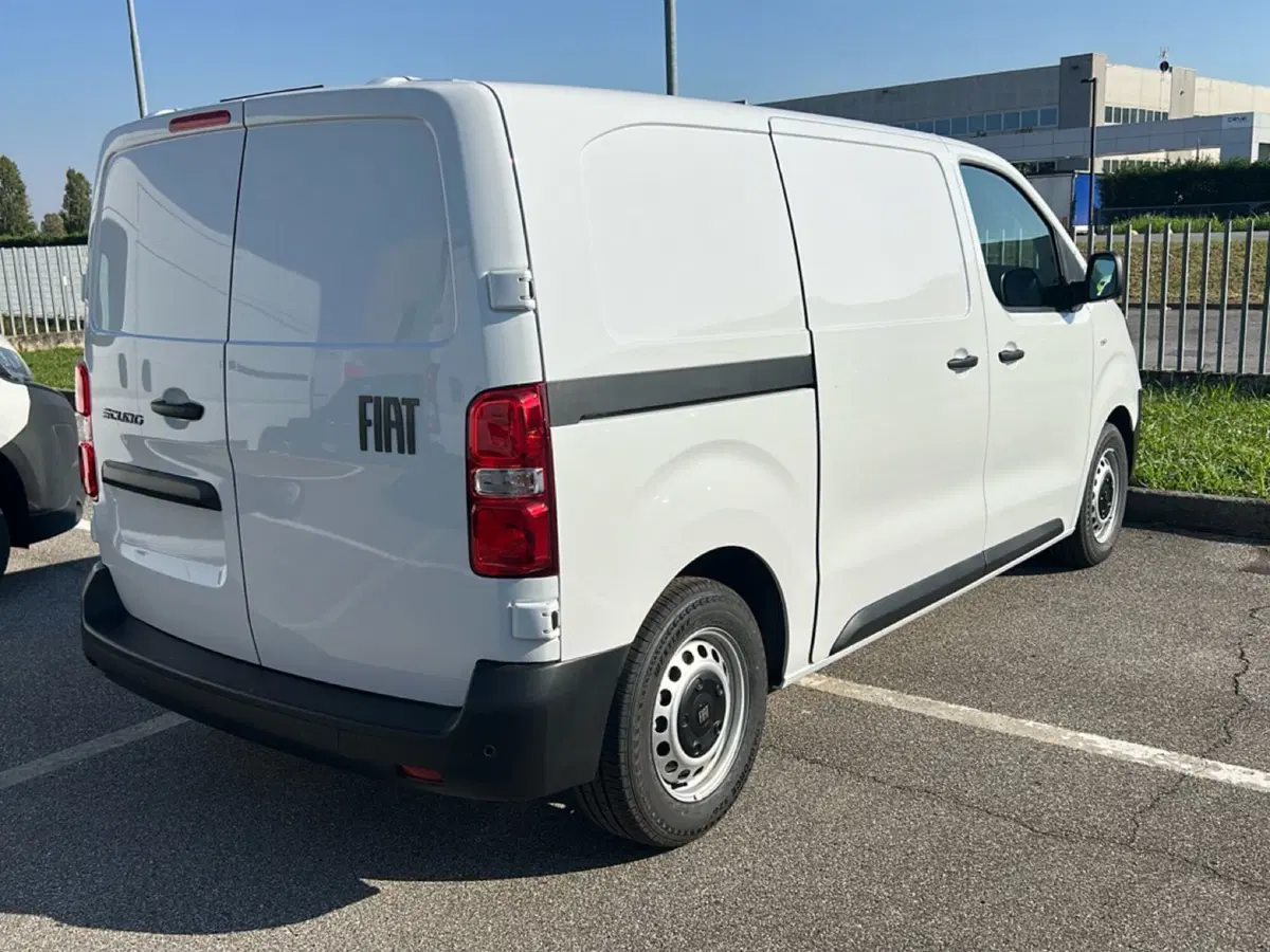 Fiat Scudo Furgone nuova a Bergamo (5)