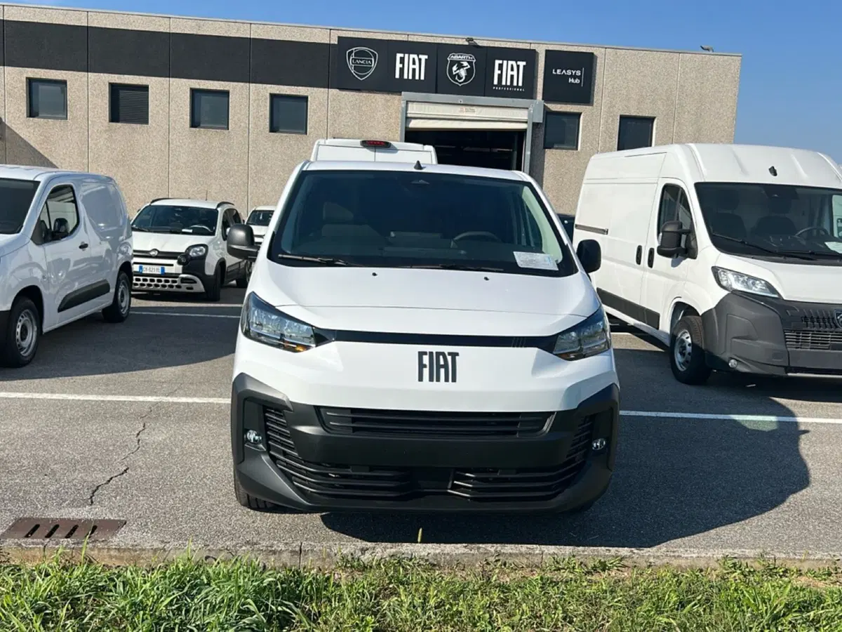 Fiat Scudo Furgone nuova a Bergamo (8)