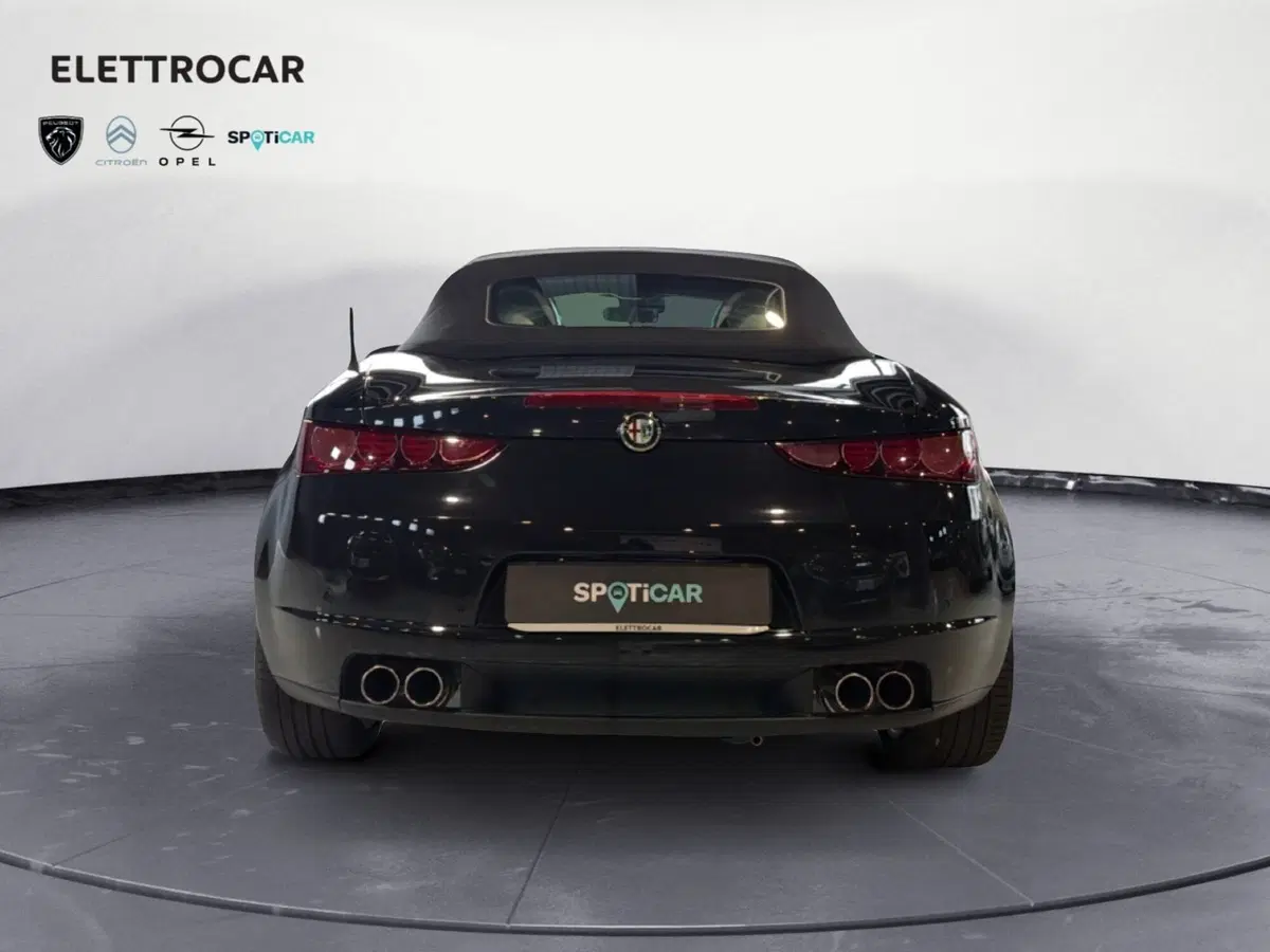 Alfa Romeo Spider usata a Vicenza (4)