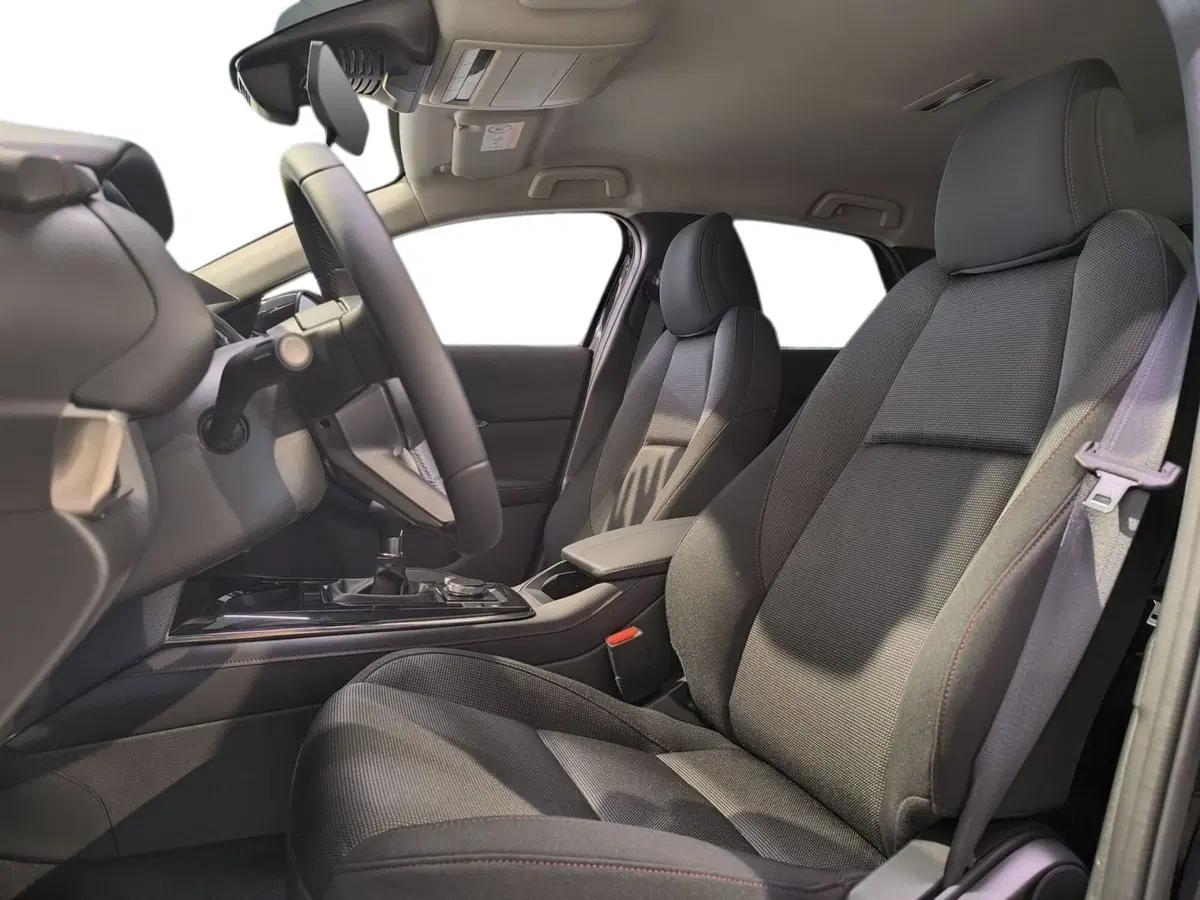 Mazda CX-30 nuova a Udine (8)
